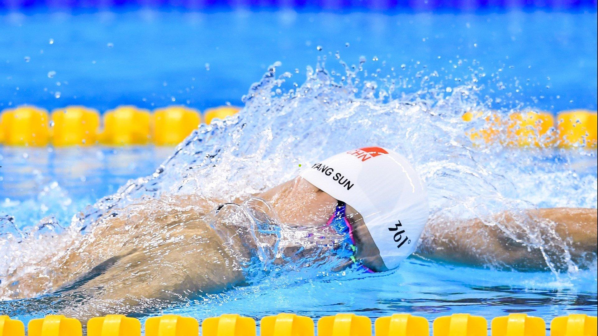 中超保级生死战，金哨马宁严执法，8张黄牌警示替补席抢风头